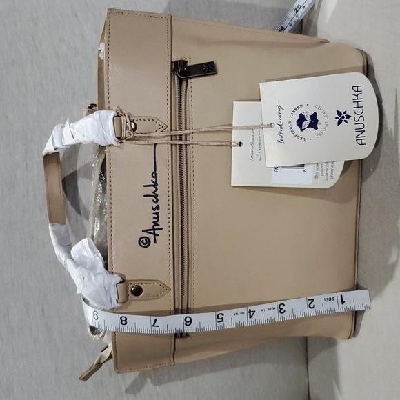 Anuschka leather handpainted cherry blossom butterfly  NWT cream handbag - Picture 6 of 11